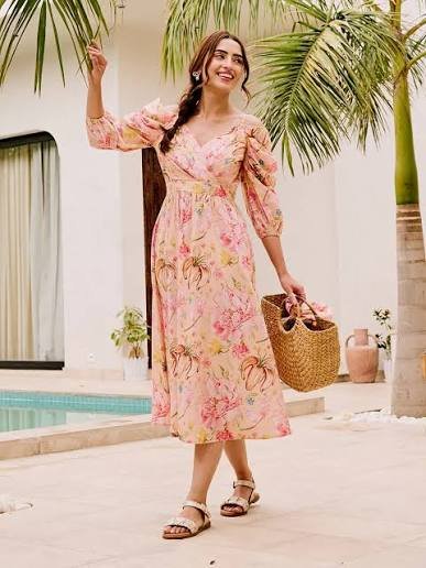 Resort Wear for Women: 12 Stylish Beach Vacation Dresses – House of Fett